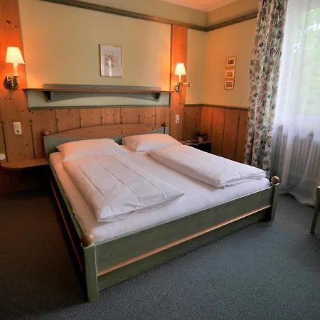 酒店 Landgasthof Kirchenwirt 3*