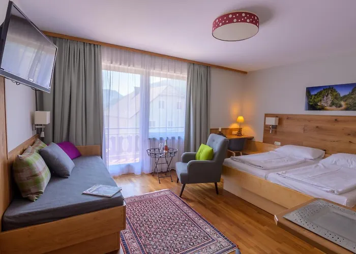 Otel Landgasthof Kirchenwirt 3*